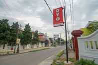 ภายนอกอาคาร OYO 2177 Trikora Indah Residence Palembang