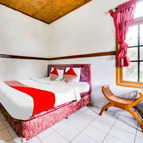 Bedroom1OYO 2157 Pondok Gembyang Air Panas Alam,Menak Jinggo飯店