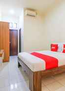 BEDROOM OYO 2178 Merthan House