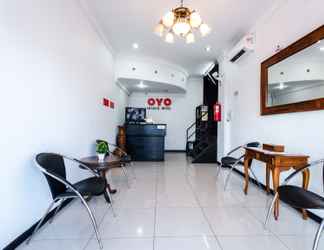 Lobi 2 OYO 89621 Aradah Hotel