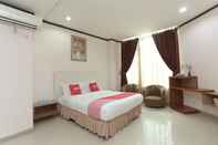 Bedroom OYO 2057 Hotel Kharisma