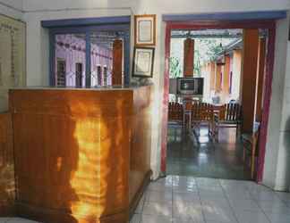 Lobby 2 SPOT ON 1972 Aman Family Inn Syariah