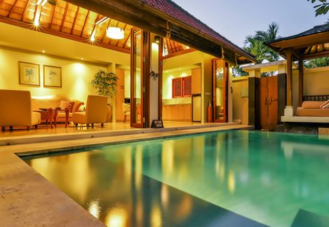 Swimming Pool Disini Luxury Spa Villas