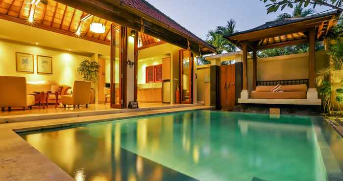 Swimming Pool Disini Luxury Spa Villas