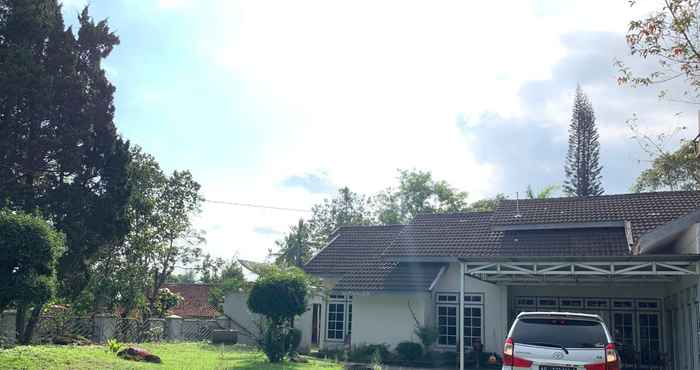 Luar Bangunan Villa Bule Kaliurang