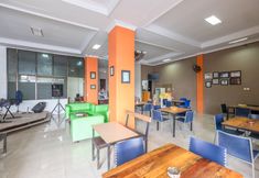 Common Space 7 OYO 1906 Zhafira Guest House Syariah