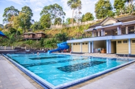 Swimming Pool Bukit Vipassana Hotel 		