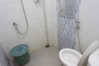 Toilet Kamar Rivo 1 Bedroom Ar-Rahmah Homestay