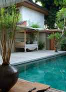 SWIMMING_POOL Villa Rio