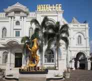 Exterior 2 OYO 2222 Hotel Lee Lampung