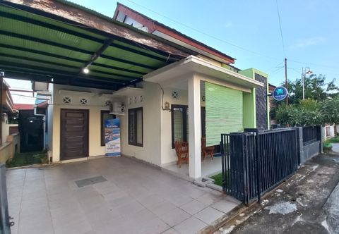 Exterior Clover Leaf Homestay Bontang