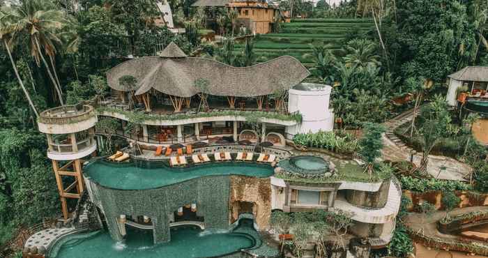 Kolam Renang Kenran Resort Ubud by Soscomma