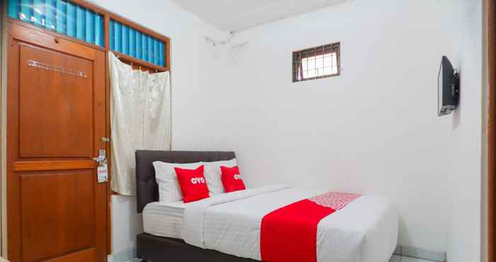 Kamar Tidur OYO 1880 Ambassador Homestay Syariah