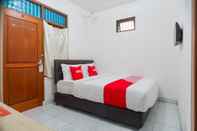 Kamar Tidur OYO 1880 Ambassador Homestay Syariah