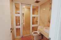 In-room Bathroom Apartment Pentapolis Unit 607 Balikpapan