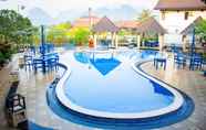 Kolam Renang 2 Vang Vieng Diamond Resort