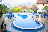 สระว่ายน้ำ Vang Vieng Diamond Resort