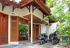 Exterior 3 OYO 90824 Griya Ummiku Syariah