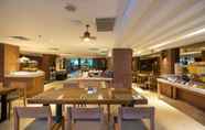 ร้านอาหาร 6 d'primahotel Petitenget Seminyak 2