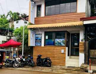 Exterior 2 Island Hostel and Tours Coron