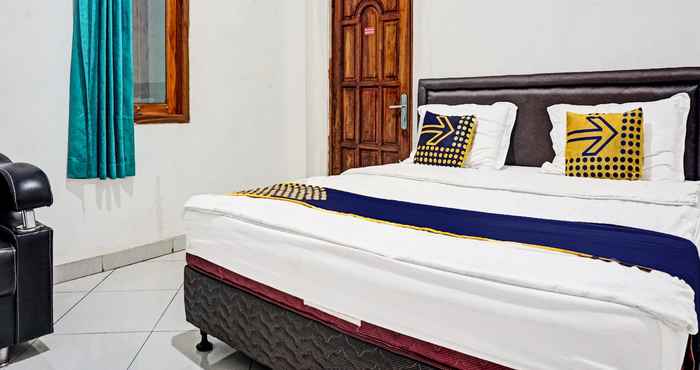 Kamar Tidur OYO 2226 Nurmega Jaya