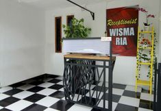 Lobby 6 Hotel O Wisma Ria