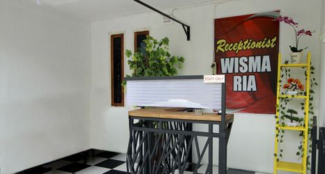 Lobby 2 Hotel O Wisma Ria