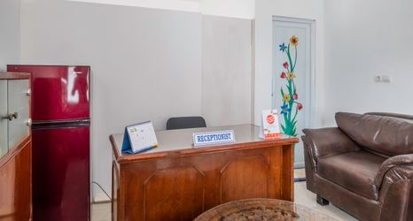 ロビー 2 OYO 2391 Baladewa Residence Syariah