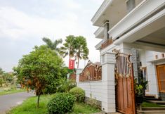 Bangunan 5 OYO 2295 Daffi Family Residence