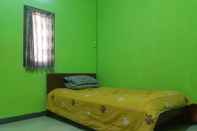 Bedroom OYO 2365 Griya Kost Mendut