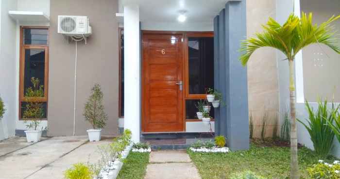 Exterior Walasa Homestay Ratri Syariah