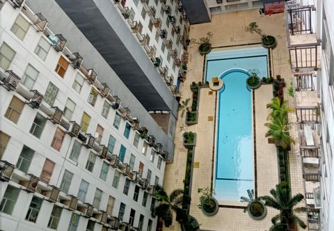 수영장 Jardin Apartemen by Tempat Singgah