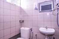 Toilet Kamar SPOT ON 89630 Hilltop Room