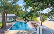 Swimming Pool 3 Horizon Beach Resort  Koh Jum