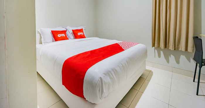 Kamar Tidur OYO 2416 Griya Otista Syariah