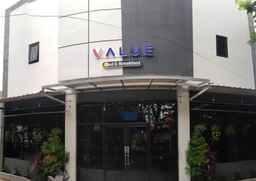 Value Bed & Breakfast, THB 471.33