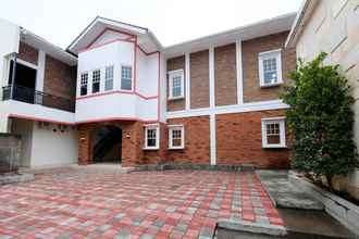 Exterior 4 SUPER OYO Collection O 2383 Andongkoe 64 Salatiga