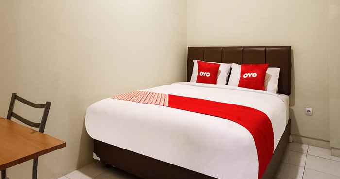 Kamar Tidur OYO 2354 3 Point Residence