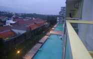 Swimming Pool 2 Mirta V Apartment Jogja