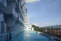 สระว่ายน้ำ Mirta V Apartment Jogja