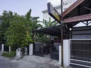 Bên ngoài 4 SPOT ON 2479 Berkah Residence Syariah