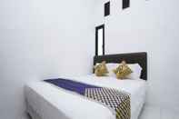 Bedroom SPOT ON 2479 Berkah Residence Syariah