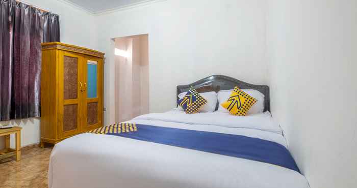 Bedroom SPOT ON 2412 Mandala Residence