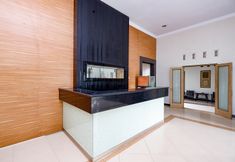 Lobi 6 Super OYO 2436 Hotel Kencana