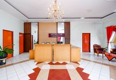 로비 6 OYO 2403 Hotel Bip Solo