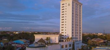 Exterior 5 Mahkota Hotel Singkawang - CHSE Certified