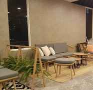 ล็อบบี้ 5 Apartemen Skandinavia By Brownies