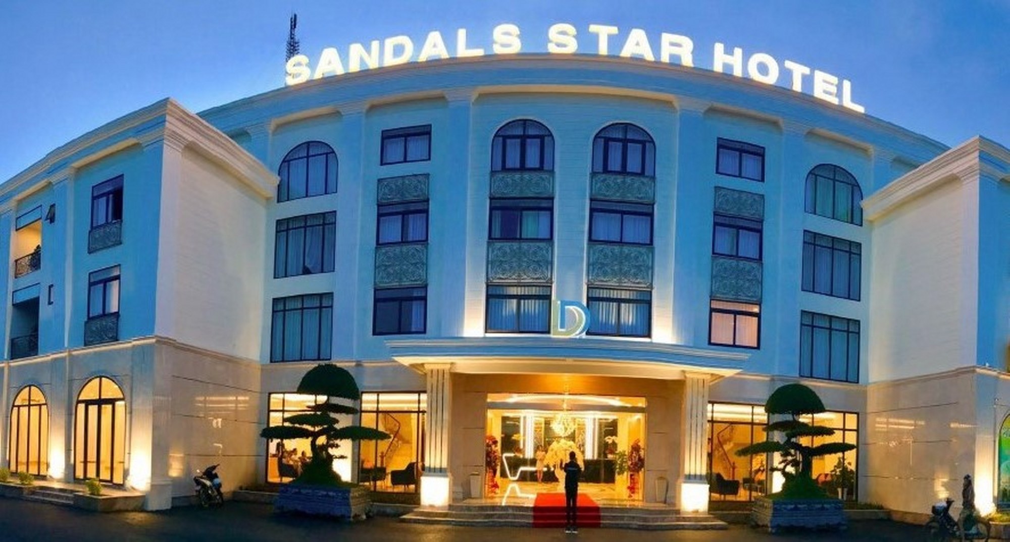 Bên ngoài Sandals Star Hotel Duc Trong