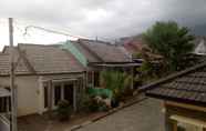Nearby View and Attractions 6 Villa Batu Safir - 4 Bedroom
