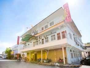 Luar Bangunan 4 SPOT ON 89626 Hotel Dinar